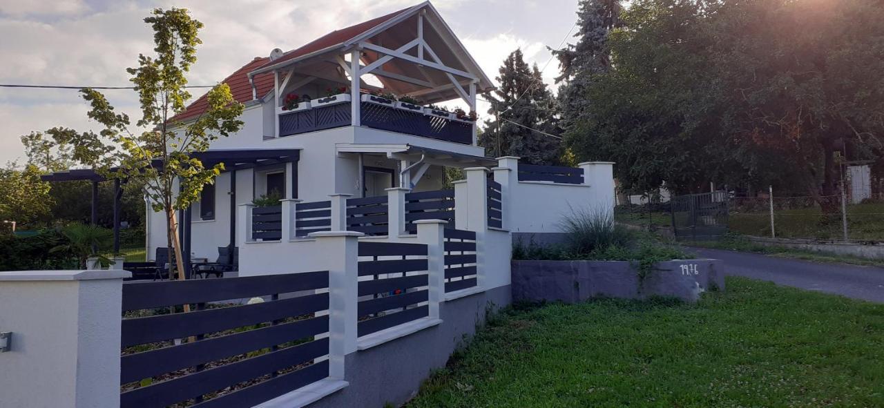 Apartman For You Gyenesdiás Kültér fotó